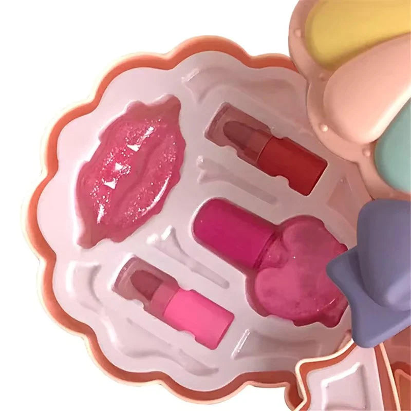 Beautiful Cosmetic Makeup Set MJ Toys