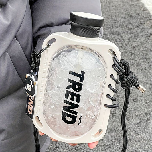 TREND SIPPER WATER BOTTLE 880ml MJ Toys