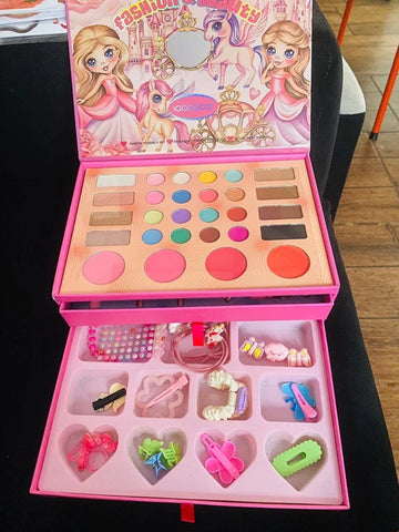 IGOODCO Makeup Kit With 50+ Accessories MJ Toys