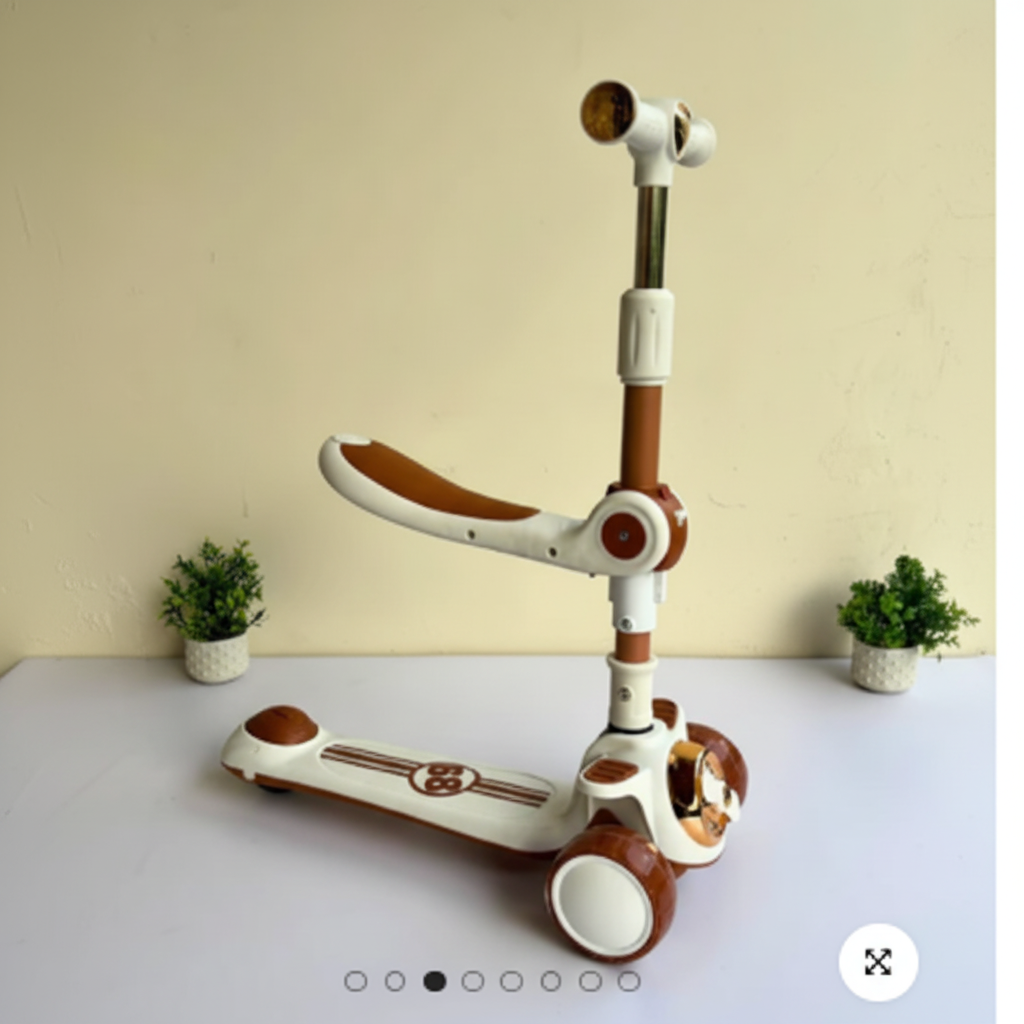 Airplane Scooter - Close-up
